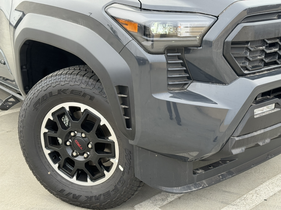 2024 Toyota Tacoma TRD Off Road Hybrid 10