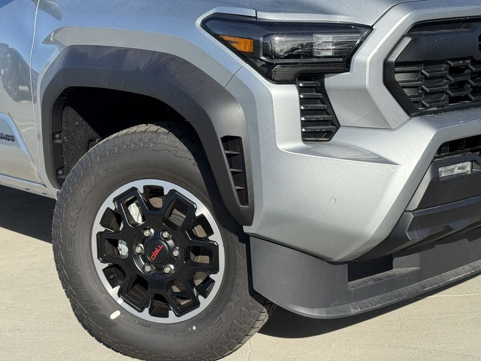 2024 Toyota Tacoma TRD Off Road Hybrid 10