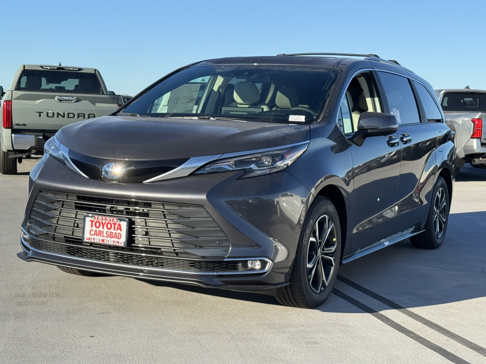 2025 Toyota Sienna Platinum 12