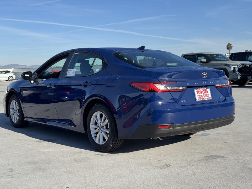 2025 Toyota Camry LE 12