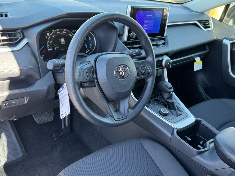 2025 Toyota RAV4 Hybrid LE 16