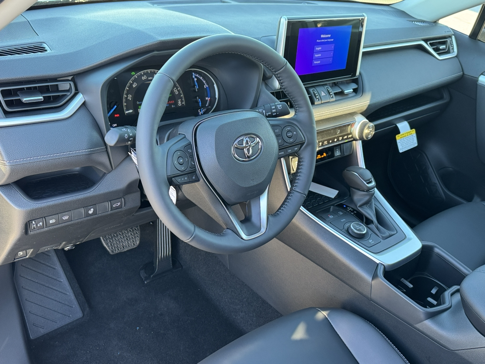 2025 Toyota RAV4 Hybrid XLE Premium 16