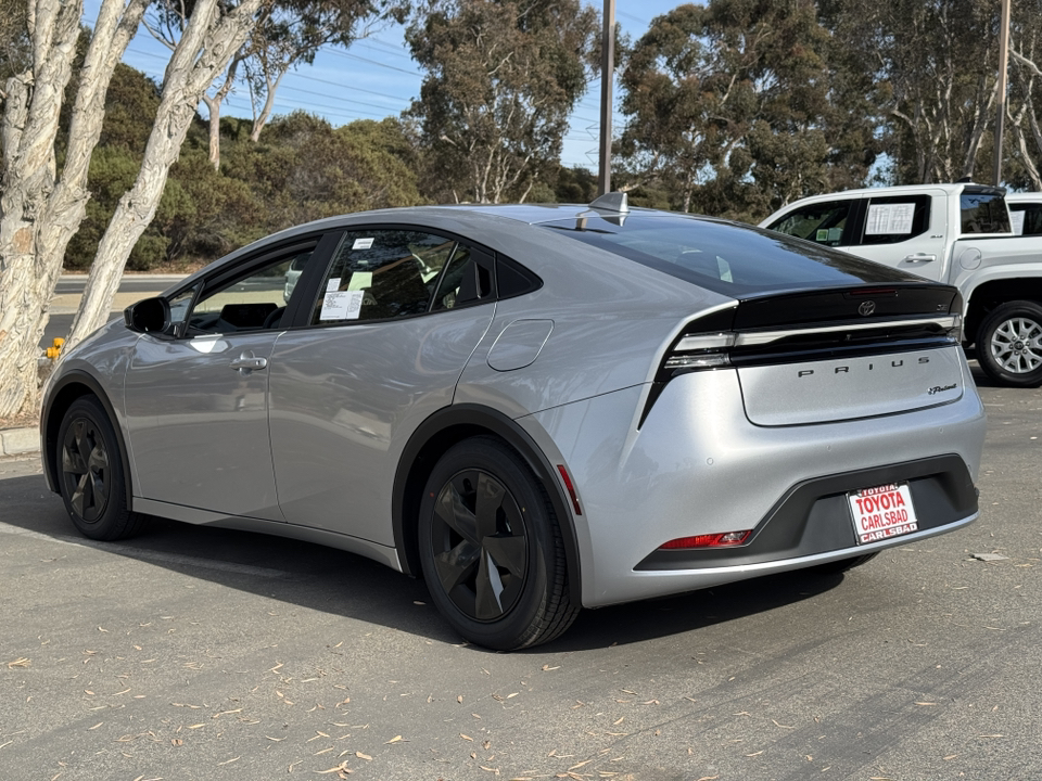 2024 Toyota Prius Prime SE 12