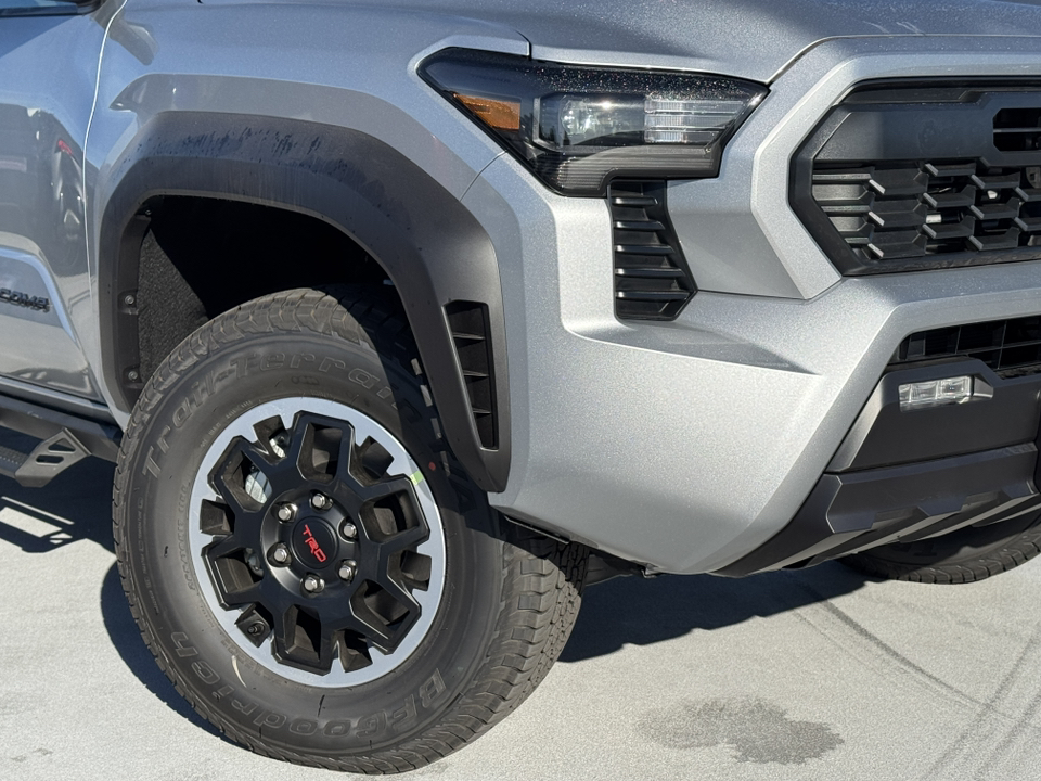 2025 Toyota Tacoma TRD Off Road 10