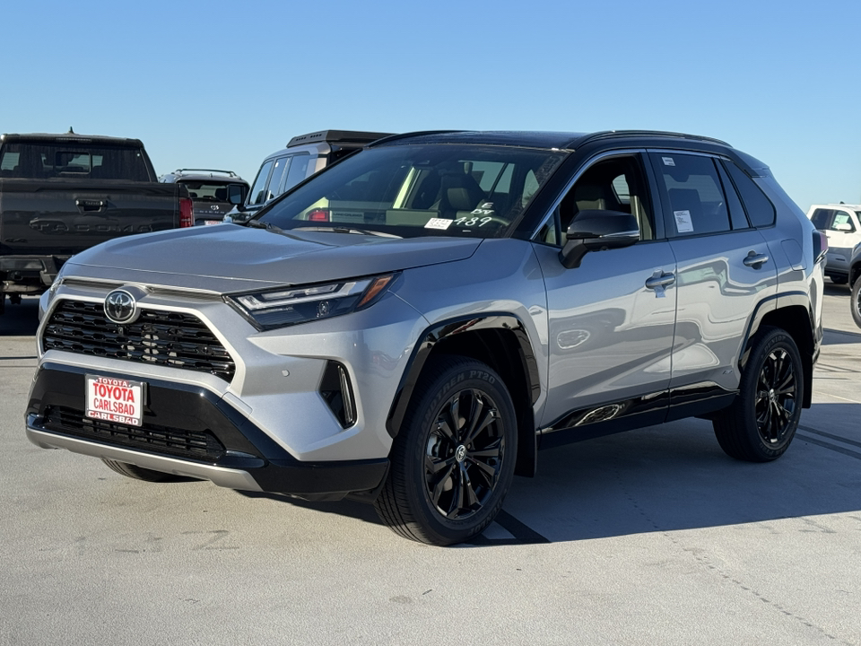 2025 Toyota RAV4 Hybrid XSE 11