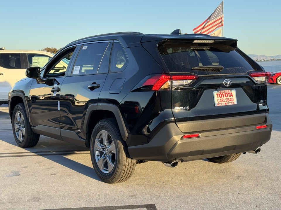 2025 Toyota RAV4 Hybrid XLE 11