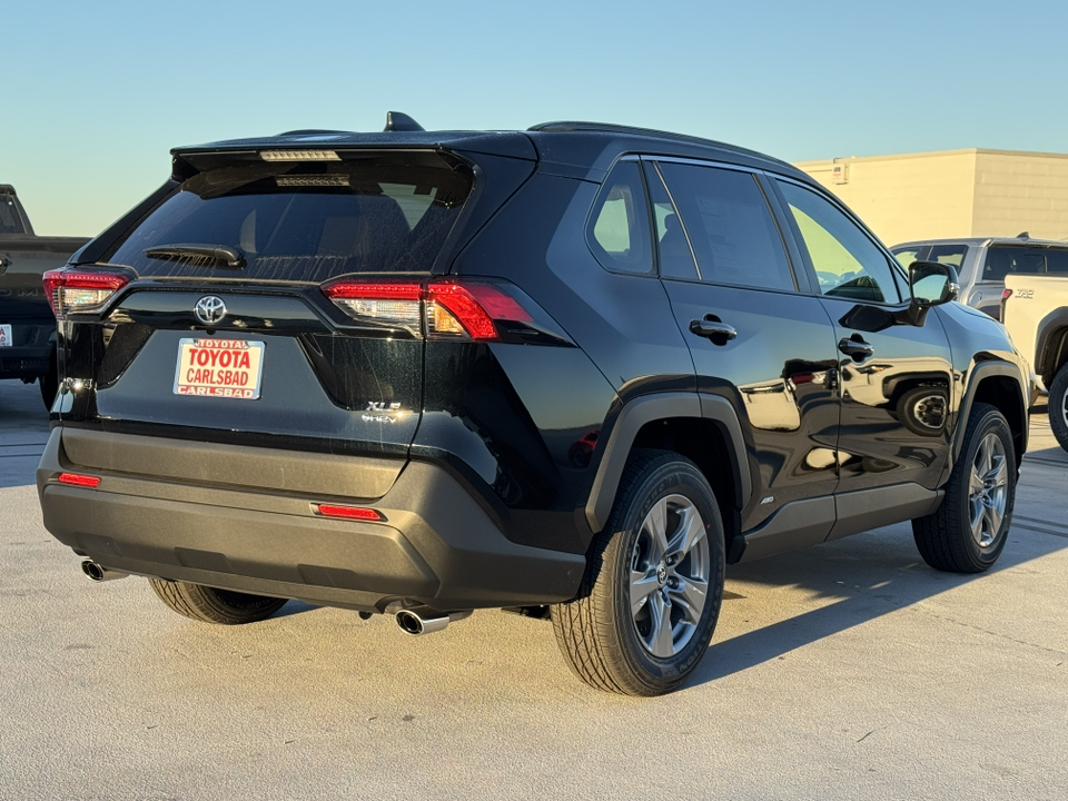 2025 Toyota RAV4 Hybrid XLE 12