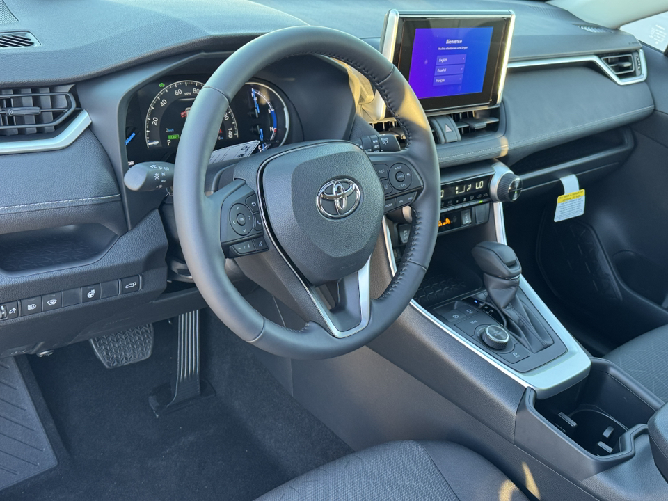 2025 Toyota RAV4 Hybrid XLE 15