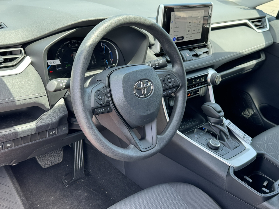2024 Toyota RAV4 Hybrid XLE 16