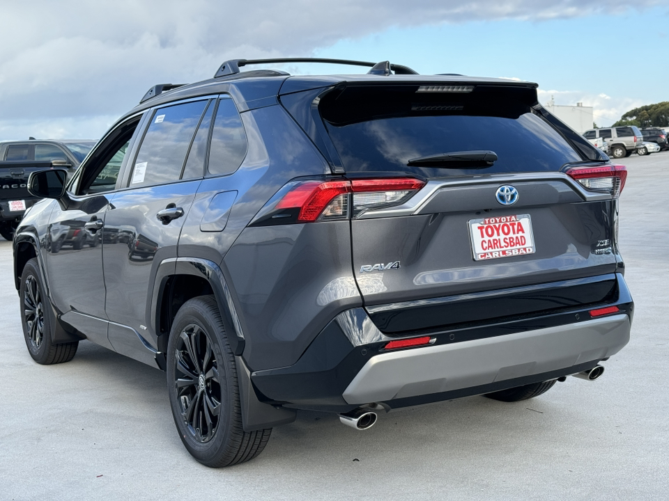 2024 Toyota RAV4 Hybrid XSE 12