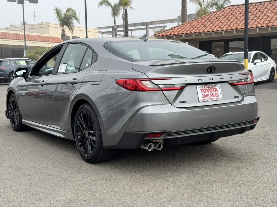 2025 Toyota Camry SE 12