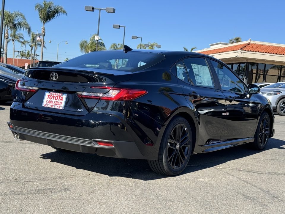 2025 Toyota Camry SE 13