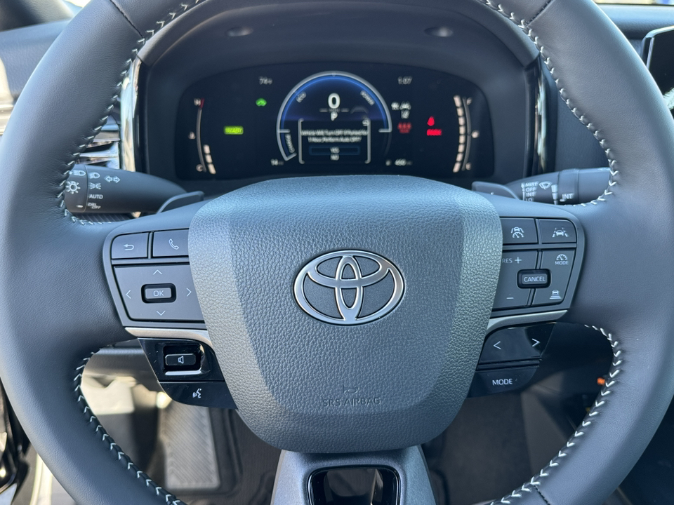 2025 Toyota Camry SE 21