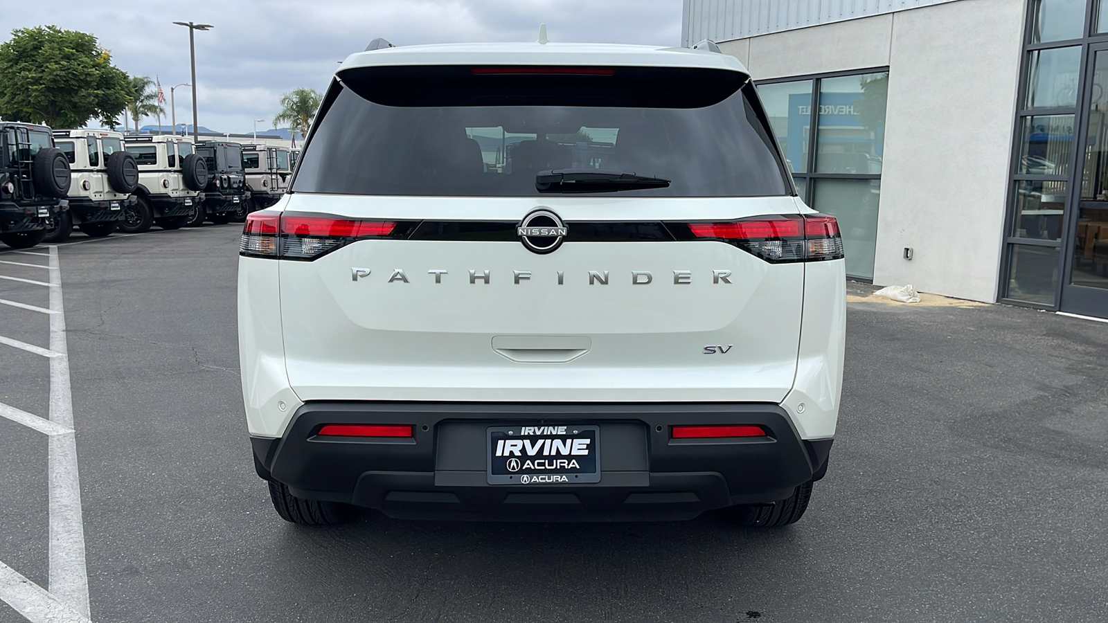 2024 Nissan Pathfinder SV 5