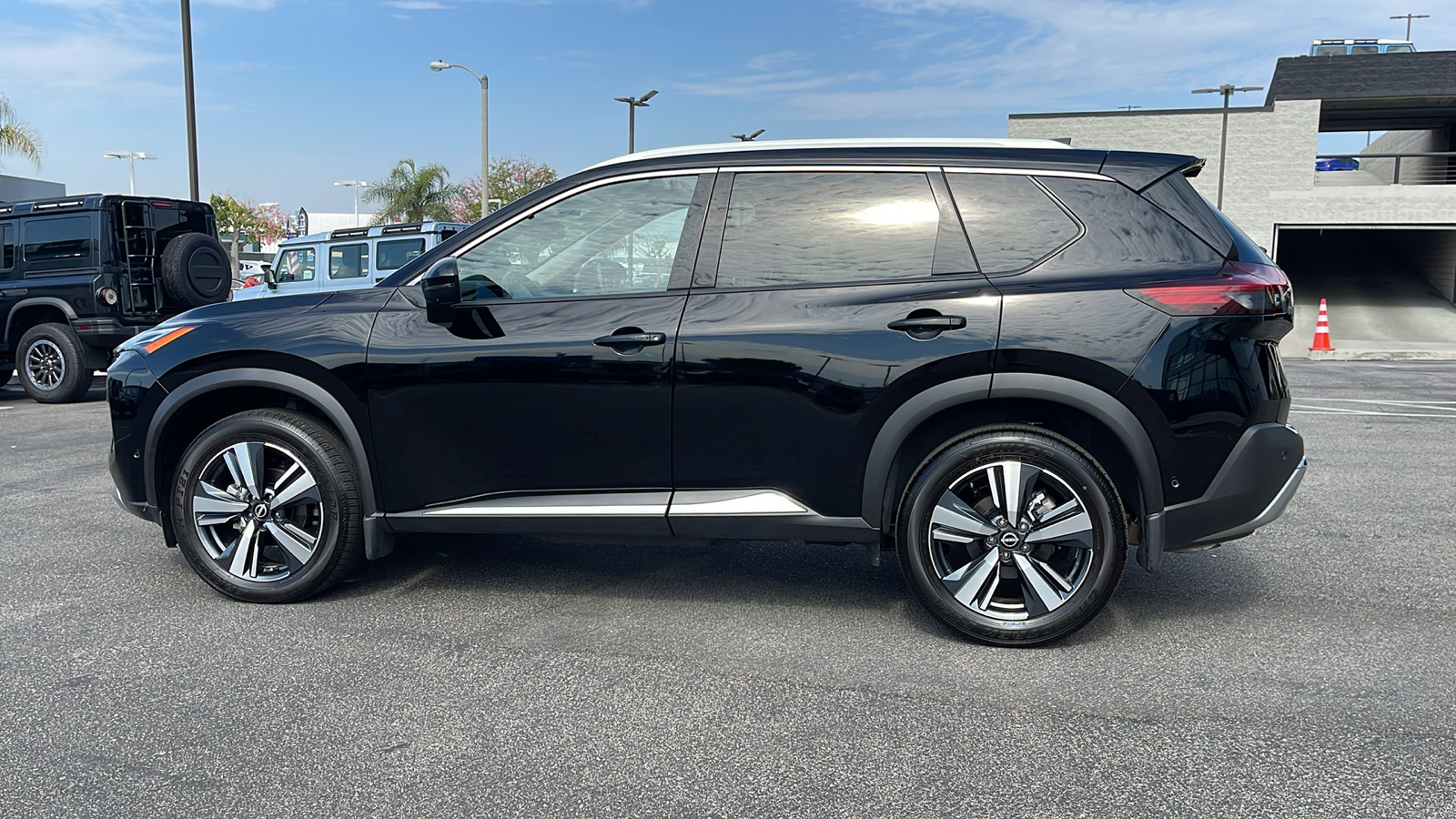 2023 Nissan Rogue Platinum 3