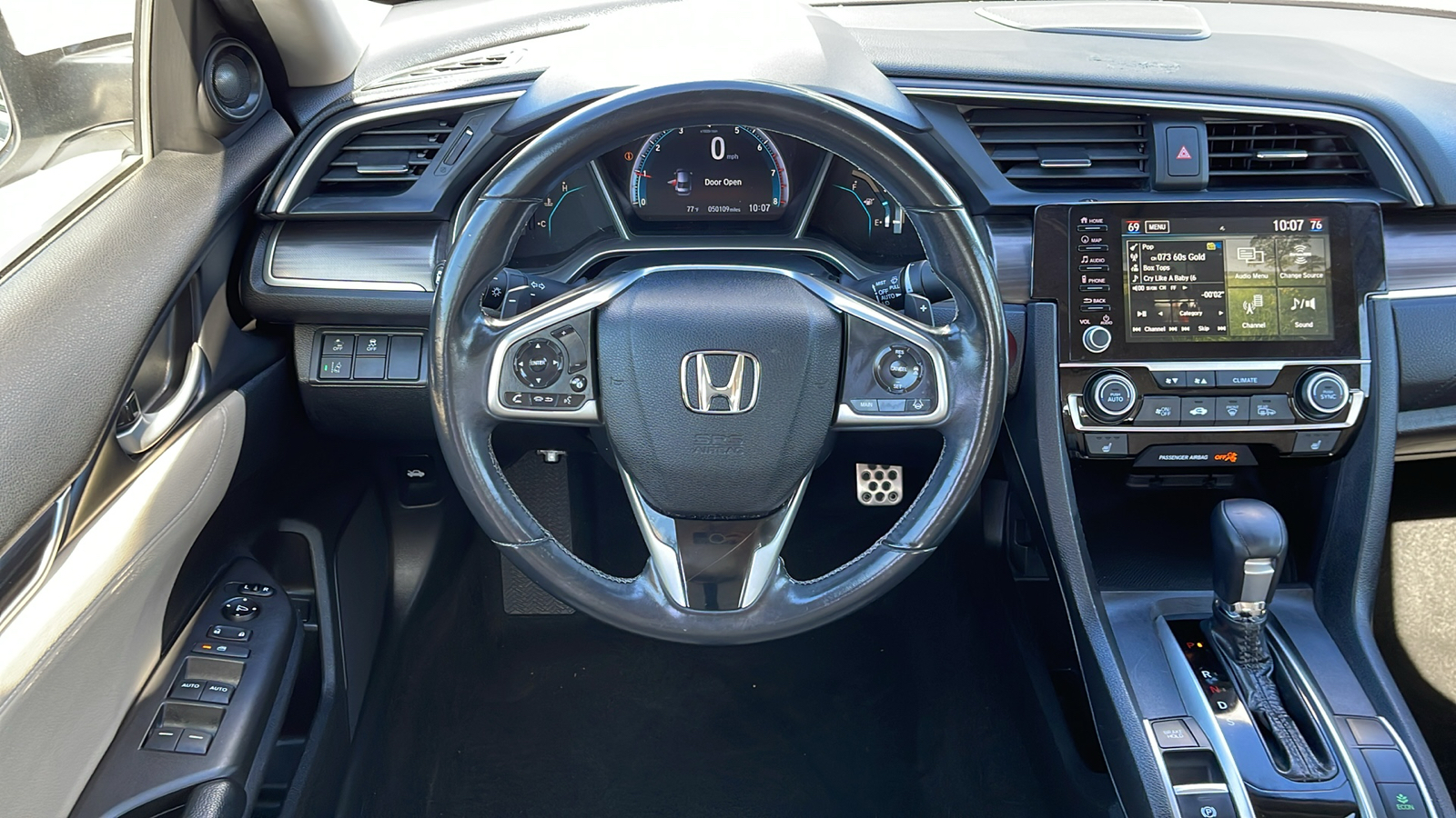 2019 Honda Civic Sedan Touring 14