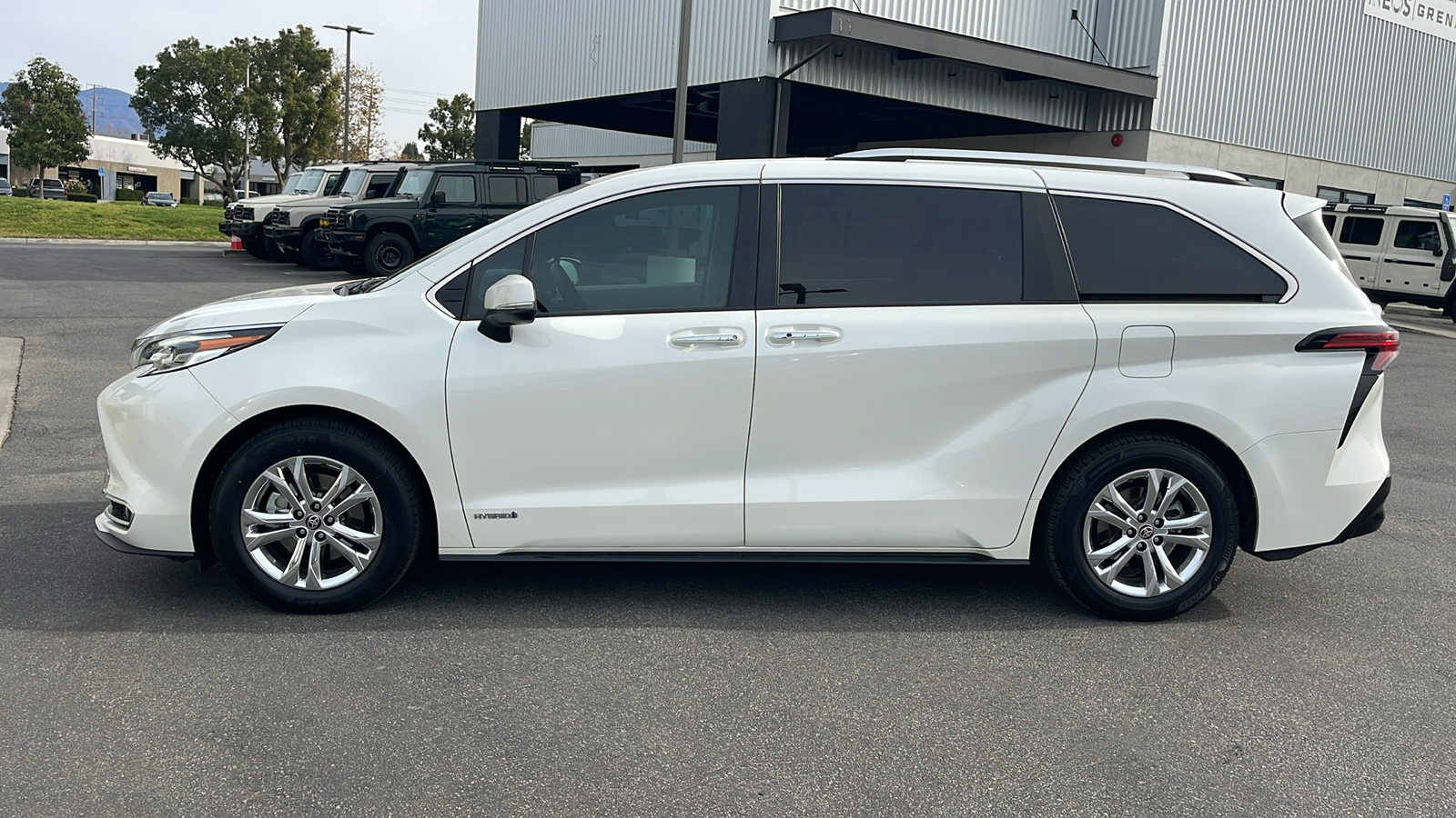 2021 Toyota Sienna Platinum 2