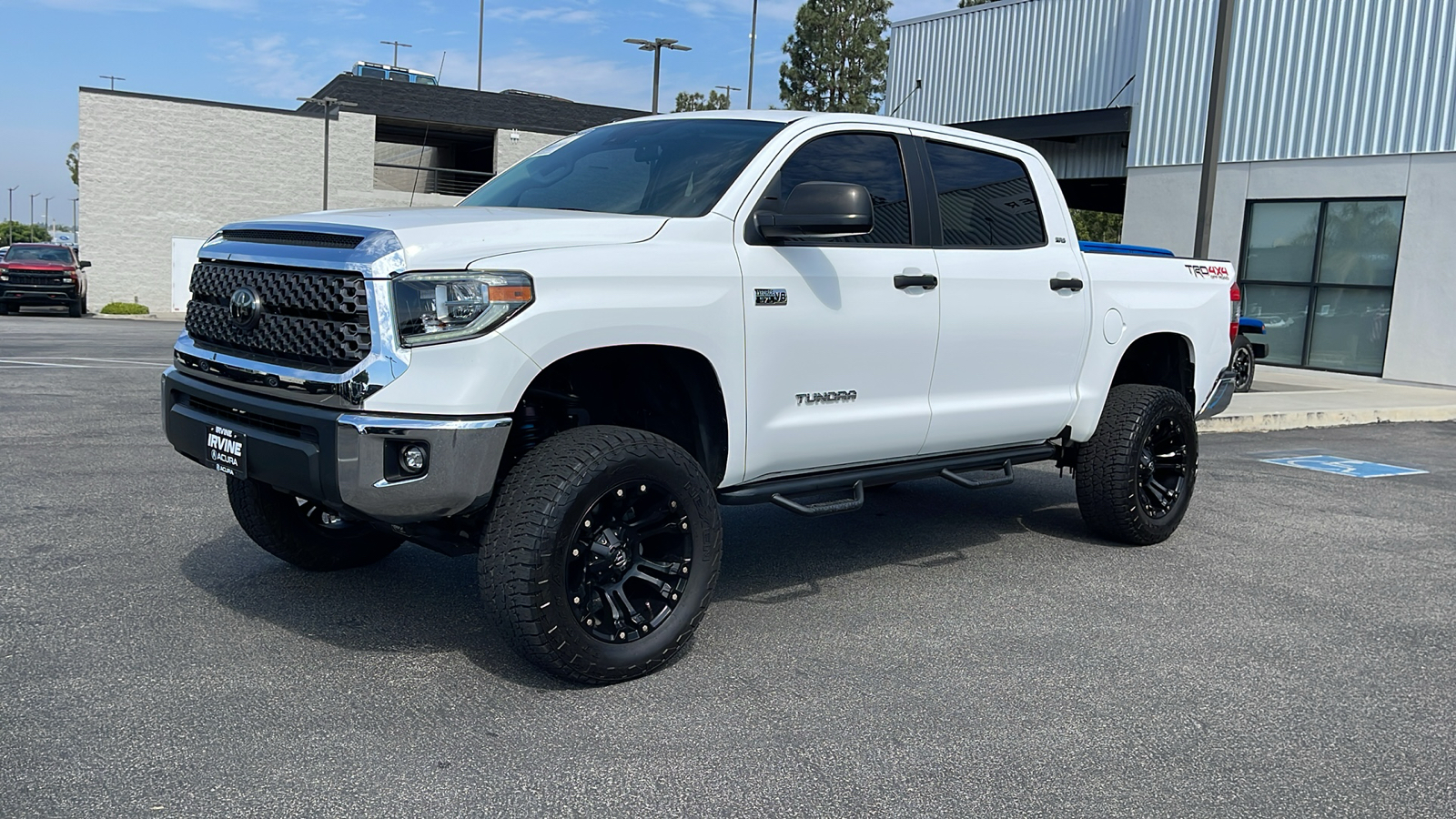 2018 Toyota Tundra 4WD SR5 1