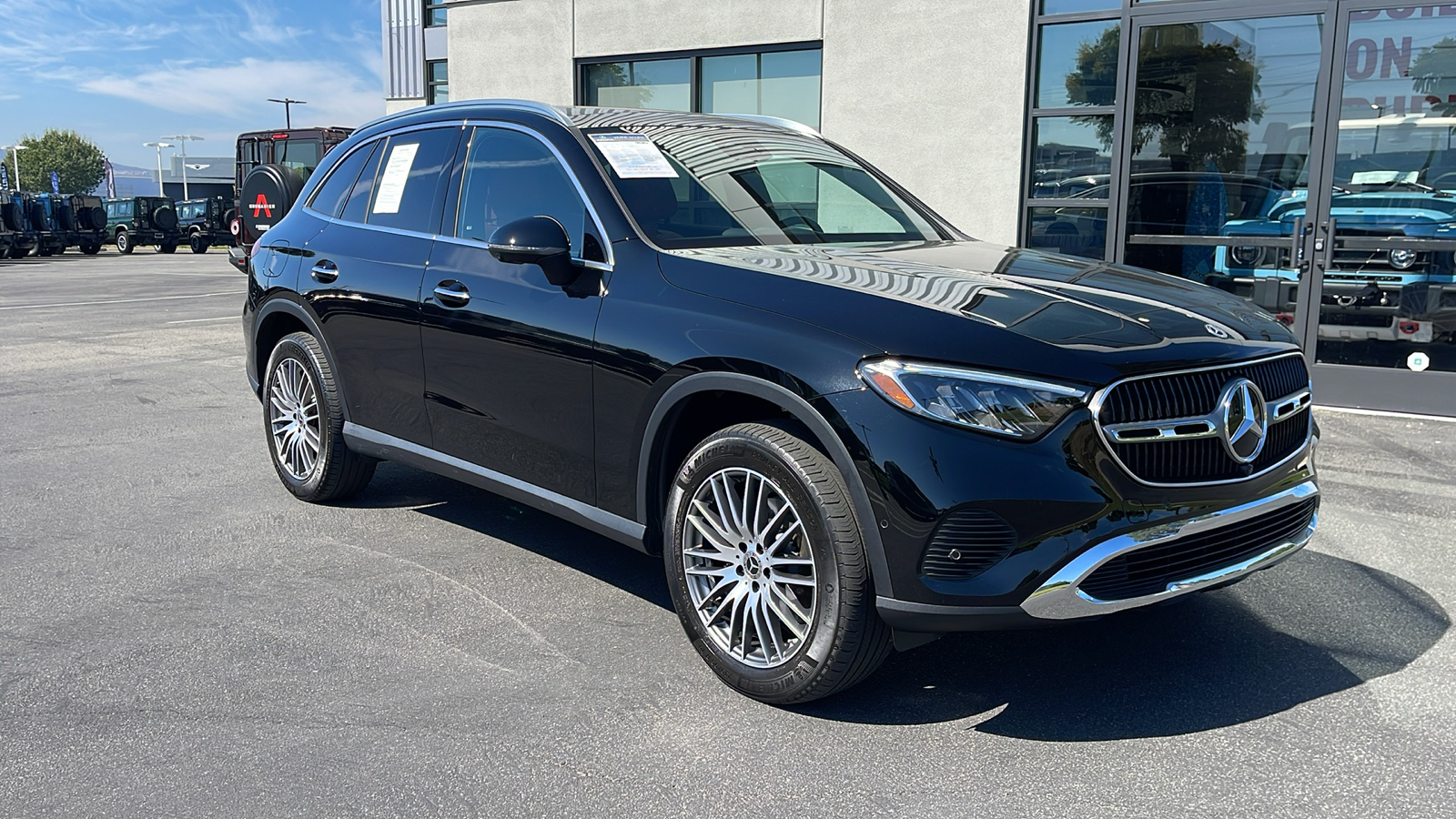 2023 Mercedes-Benz GLC GLC 300 8