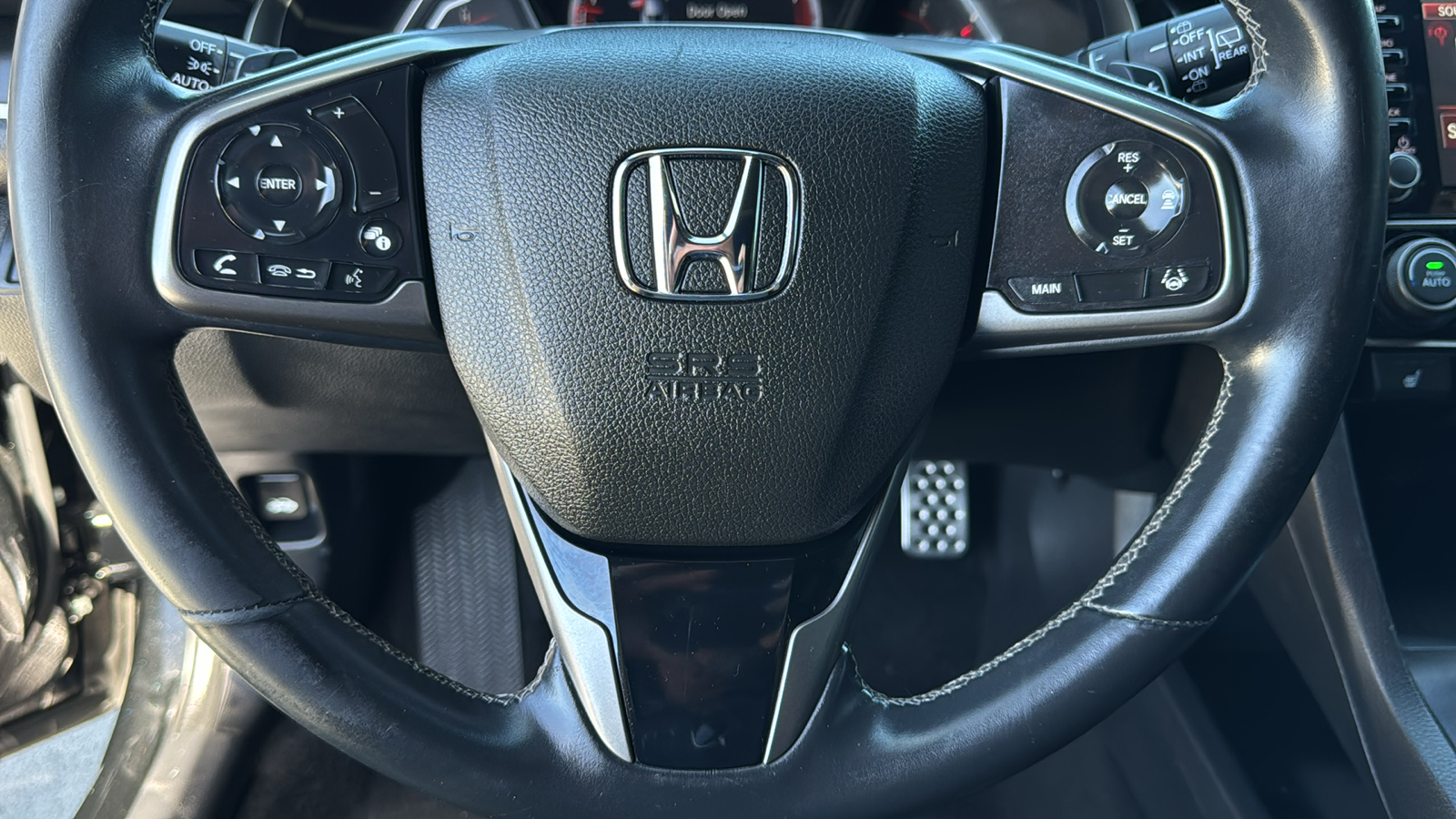 2020 Honda Civic Hatchback Sport Touring 19