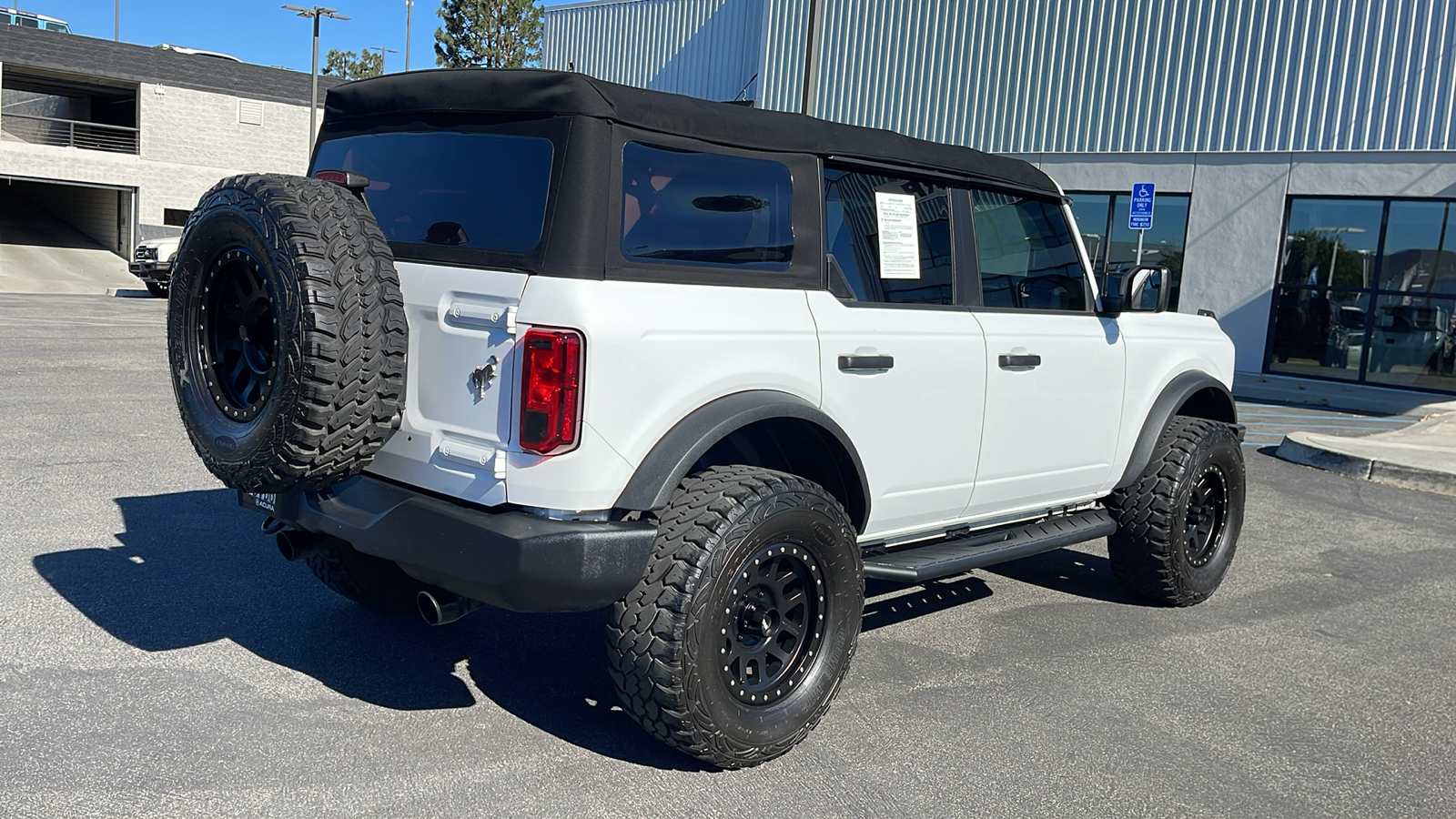 2022 Ford Bronco Base 7