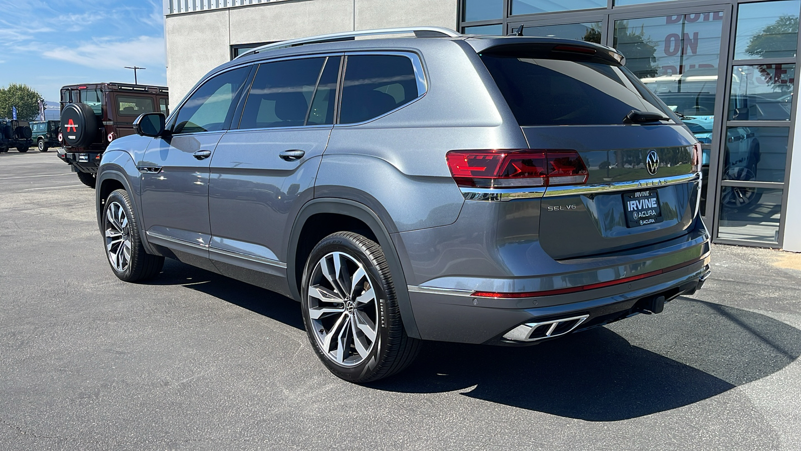 2023 Volkswagen Atlas 3.6L V6 SEL Premium R-Line 4