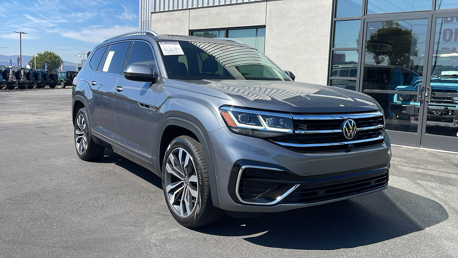 2023 Volkswagen Atlas 3.6L V6 SEL Premium R-Line 8