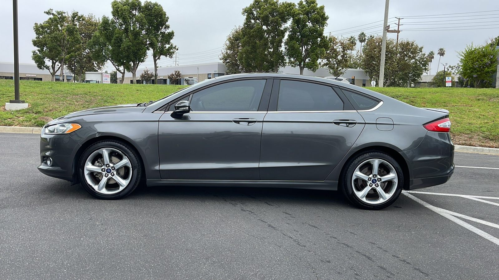 2016 Ford Fusion SE 3