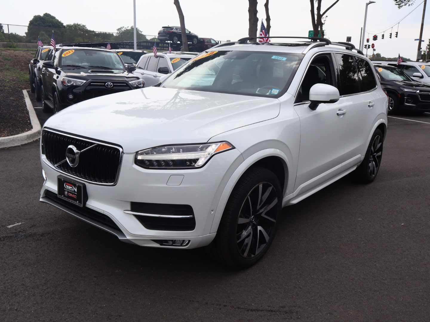 2018 Volvo XC90 T6 Momentum 9