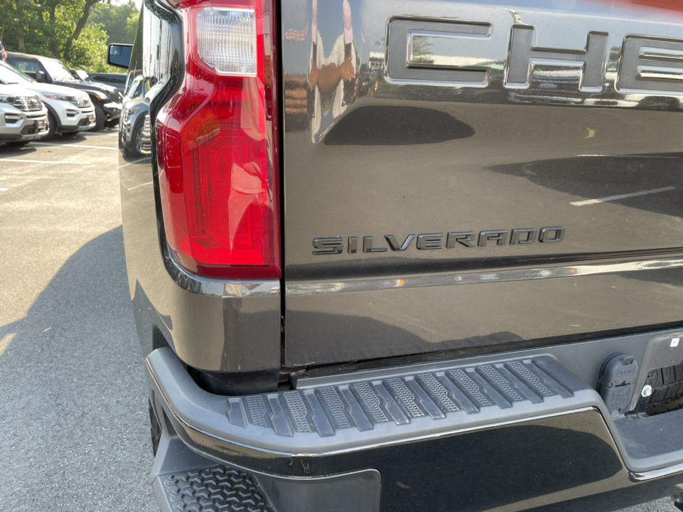 2021 Chevrolet Silverado 1500 Custom Trail Boss 32