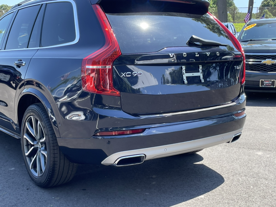 2017 Volvo XC90 T6 Momentum 36