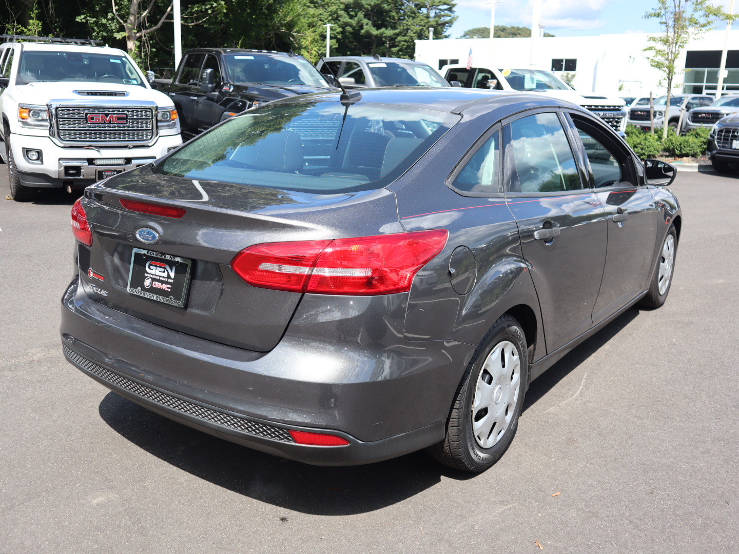 2015 Ford Focus S 4