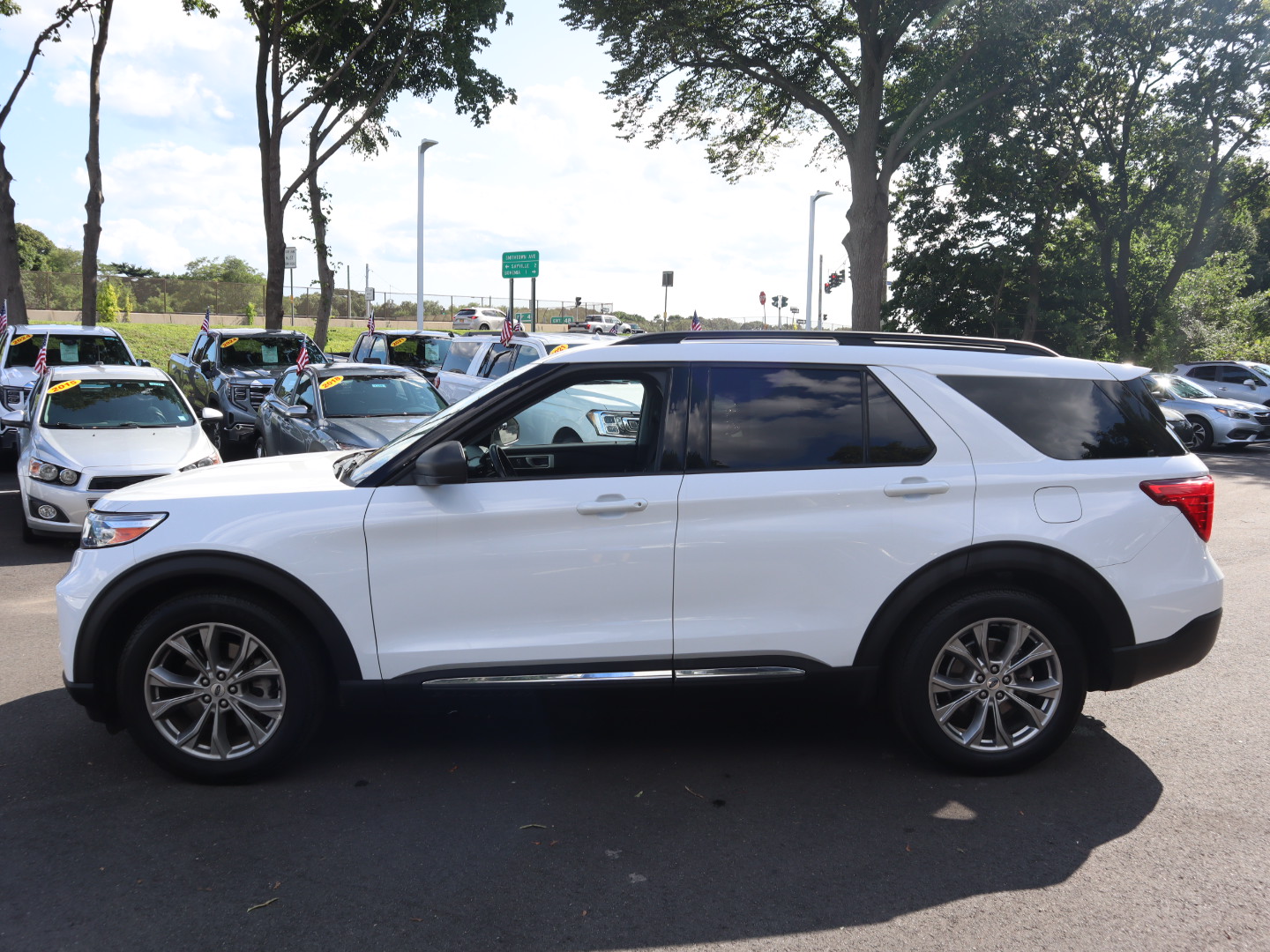 2020 Ford Explorer XLT 8