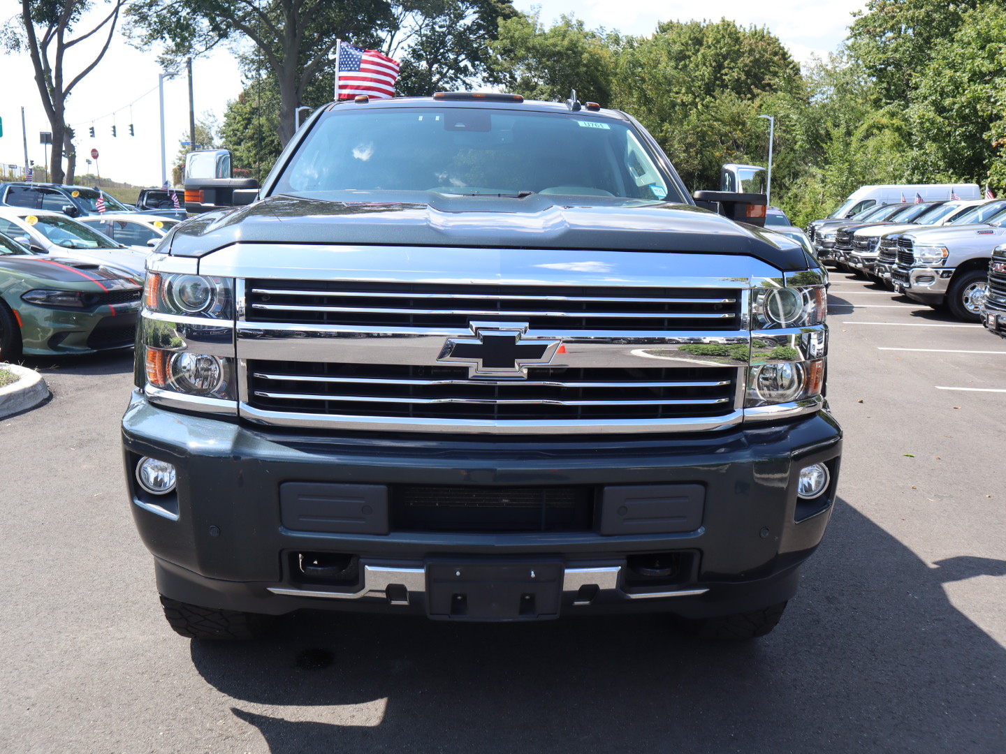 2017 Chevrolet Silverado 2500HD High Country 3