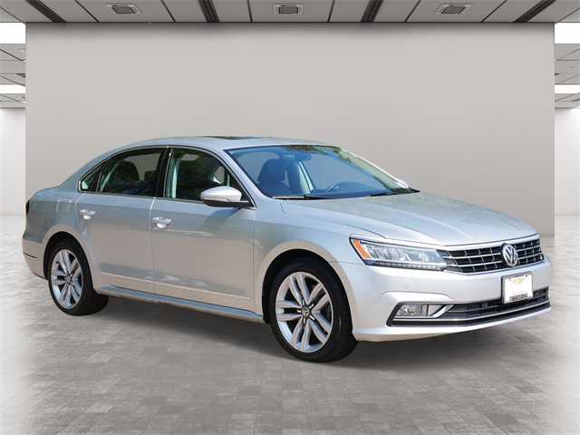 2017 Volkswagen Passat 1.8T SE 1