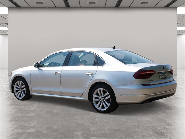 2017 Volkswagen Passat 1.8T SE 4