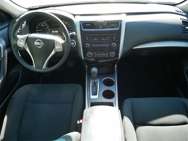 2015 Nissan Altima 2.5 S 12