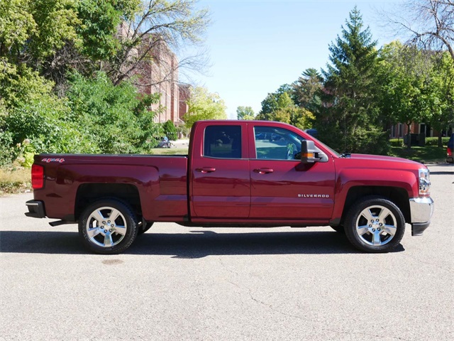 2017 Chevrolet Silverado 1500 LT 6