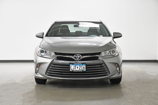 2015 Toyota Camry LE 2