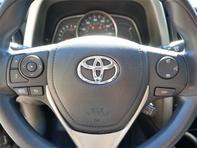 2015 Toyota RAV4 LE 17