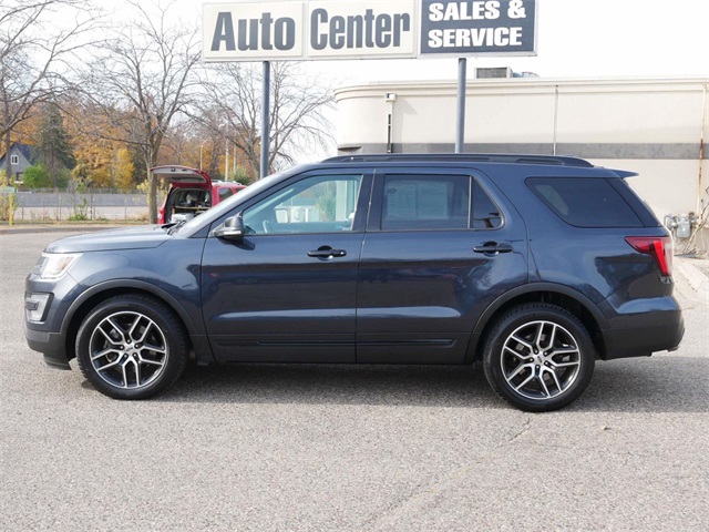 2017 Ford Explorer Sport 3