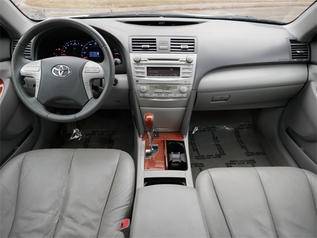 2011 Toyota Camry XLE 12