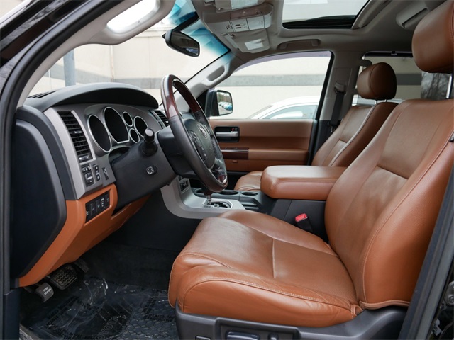 2013 Toyota Sequoia Platinum 8