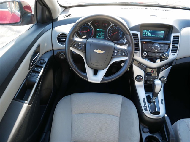 2014 Chevrolet Cruze 1LT 11