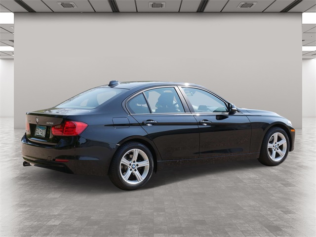 2014 BMW 3 Series 320i xDrive 5