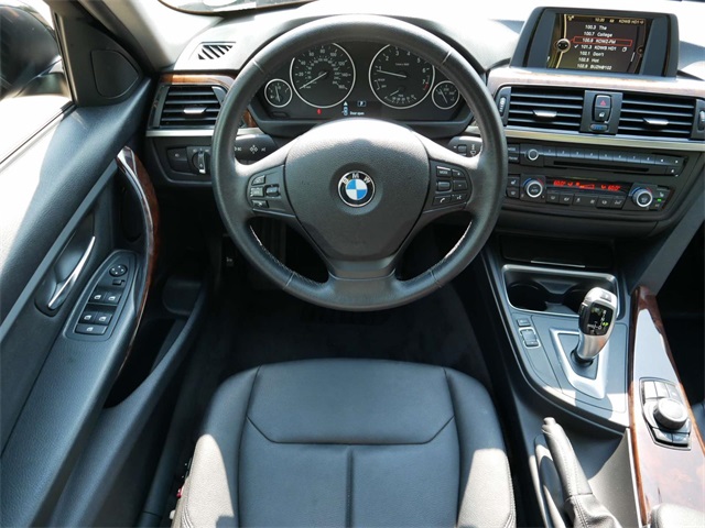 2014 BMW 3 Series 320i xDrive 11