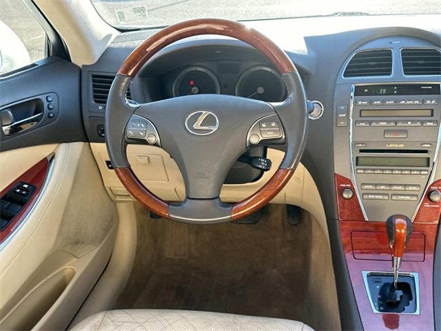 2010 Lexus ES 350 11