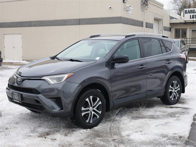 2017 Toyota RAV4 LE 2