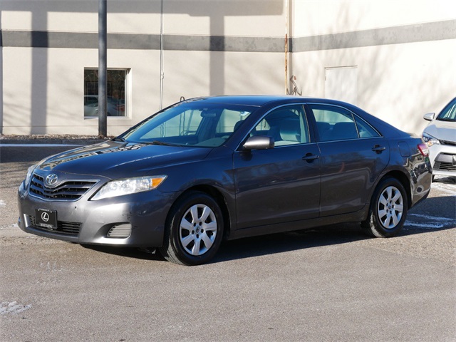 2010 Toyota Camry LE 2