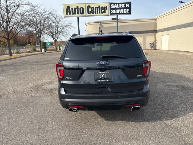 2013 Ford Explorer XLT 11